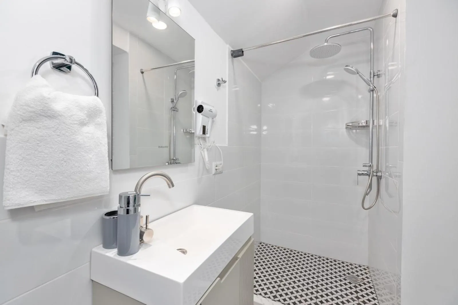 City Pad On Mtatsminda Tbilisi Aparthotel